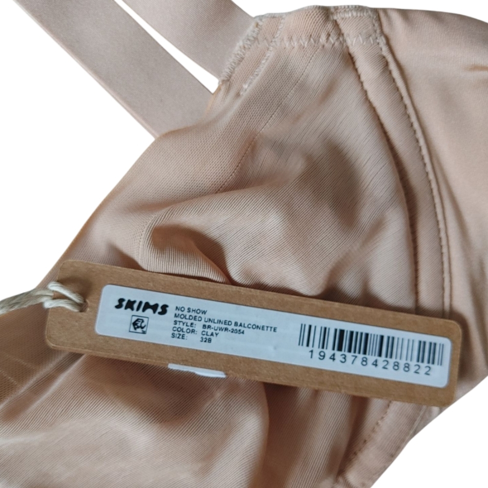 SKIMS No Show Molded Unlined Balconette Bra - Picture 7 of 12
